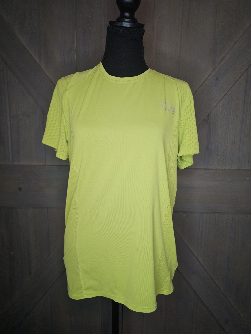 Women's Mountain Hardwear Top sz Medium
